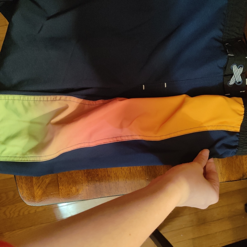 Swim trunks - Picture 2 of 3